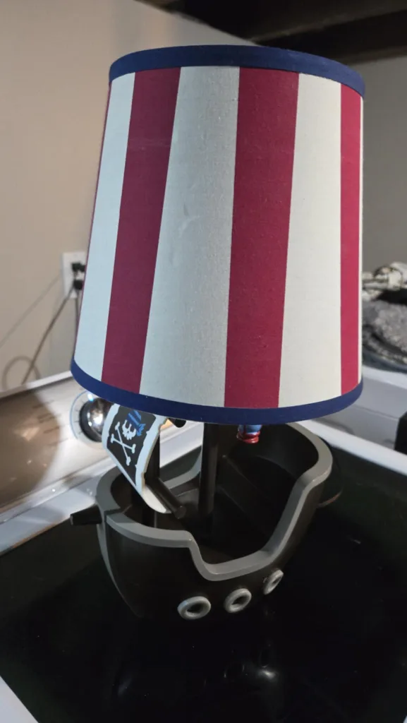 Pirate Ship Table Lamp image indicator(2)