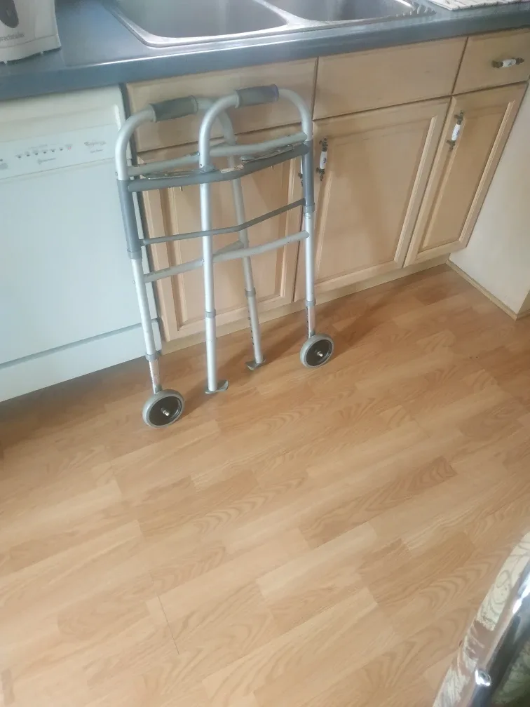 🧡 Adjustable Wheeled Walker image indicator(3)
