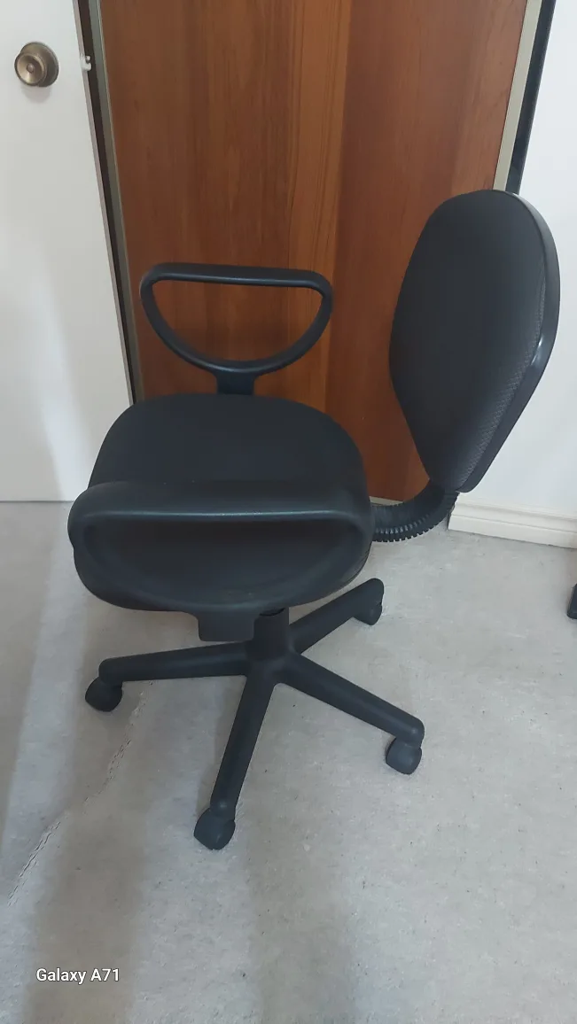 Black Office Chair image indicator(2)