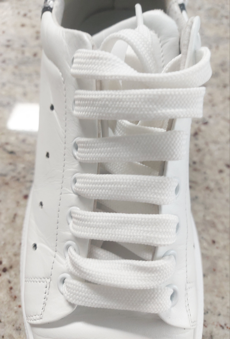 Q2 White Leather Sneakers Size 9 - photo 2