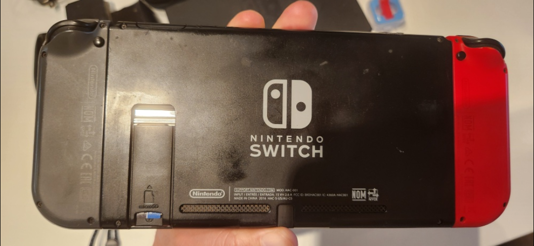 Modded Nintendo Switch V1 Console with Accessories and 10 games - photo 4