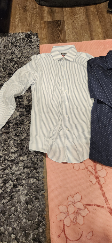 Van Heusen Dress Shirt Size 16-16.5