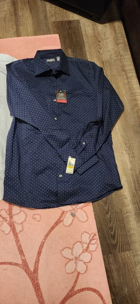 Van Heusen Dress Shirt Size 16-16.5 image indicator(2)