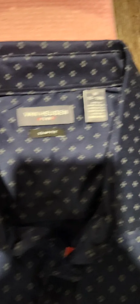 Van Heusen Dress Shirt Size 16-16.5 image indicator(4)