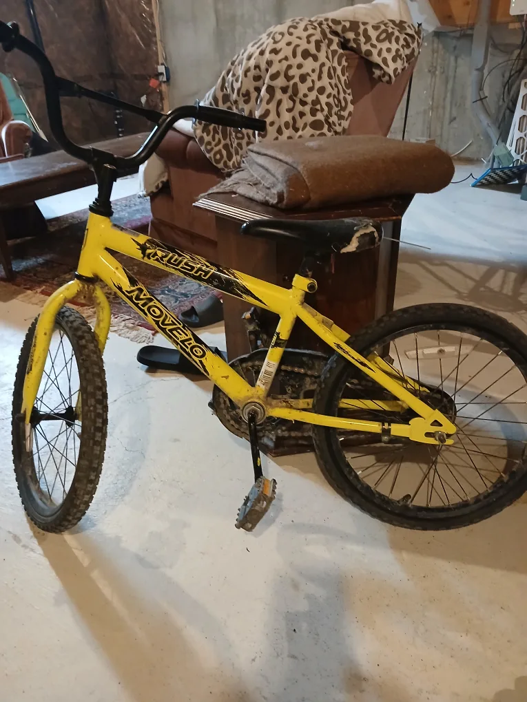 Rush MoveLo Yellow Kids' Bike thumbnail