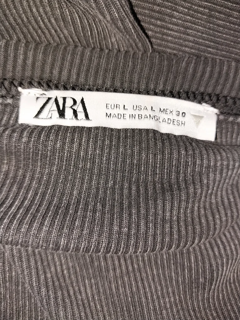 Zara Ribbed T-Shirt - Size L image indicator(2)