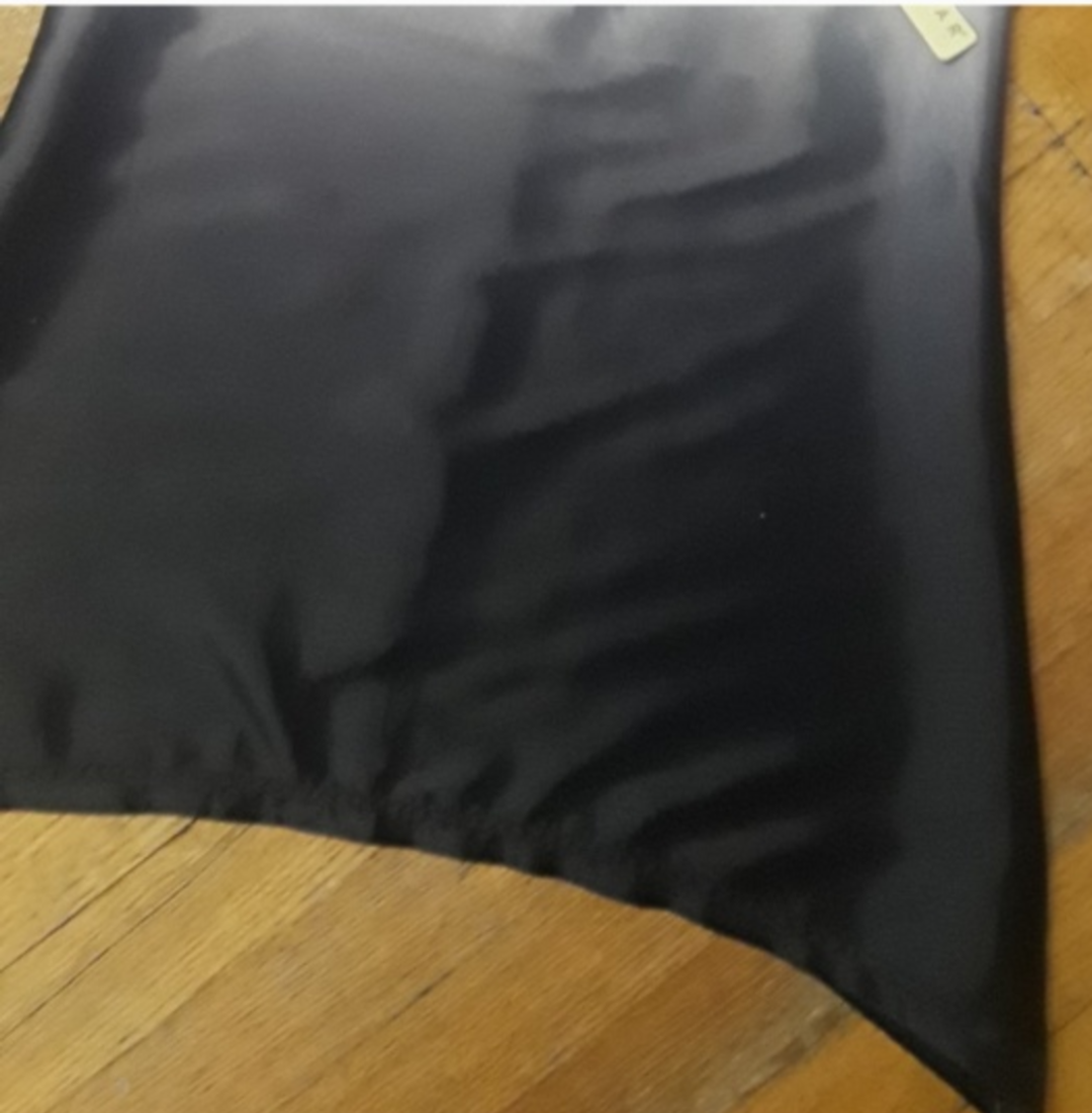KENAR Black/White Racerback Hi-Low Satin Top - New - photo 4