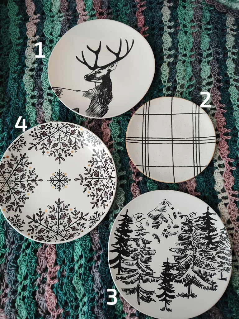 Decorative Winter Plates thumbnail