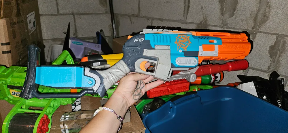 Nerf Zombie Strike Sledgefire Blaster thumbnail