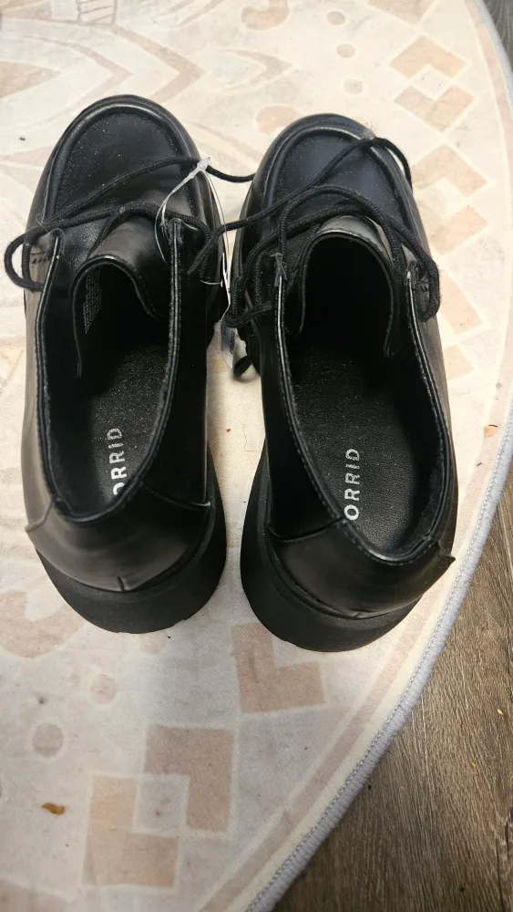 Moving Sale - Platform Oxford Shoes image indicator(5)