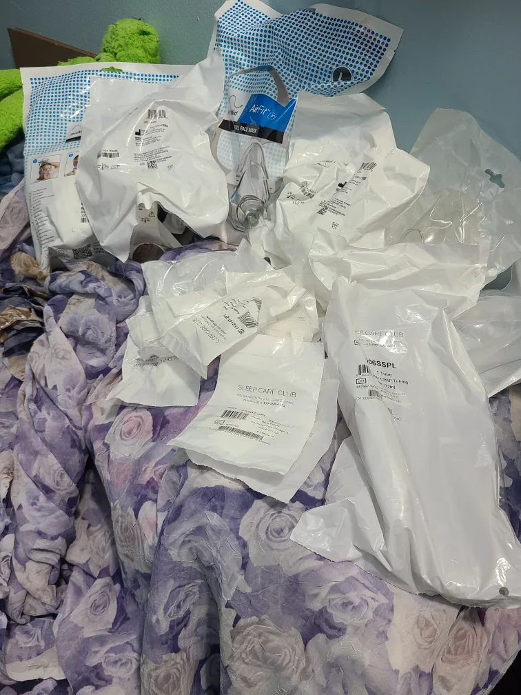 2 ResMed AirFit F20 Full Face Mask - Size L image indicator(8)