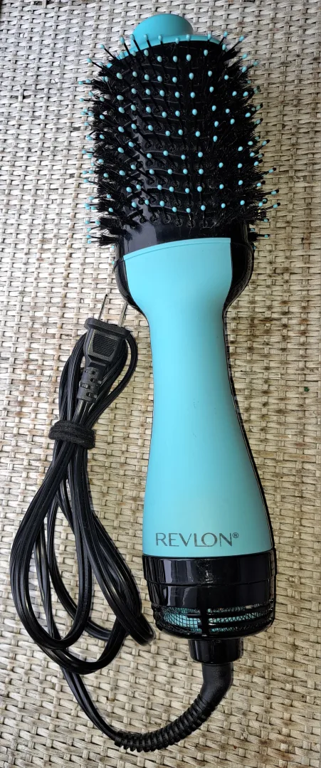 Revlon Salon One-Step Hair Dryer & Volumizer image indicator(3)