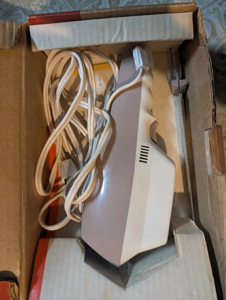 Electric Carving Knives w/ Box thumbnail
