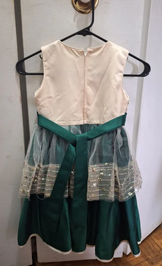 Girl's Dress - Size 130, Green & Beige image indicator(2)
