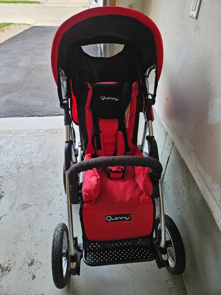 Quinny Stroller - Black and Red thumbnail