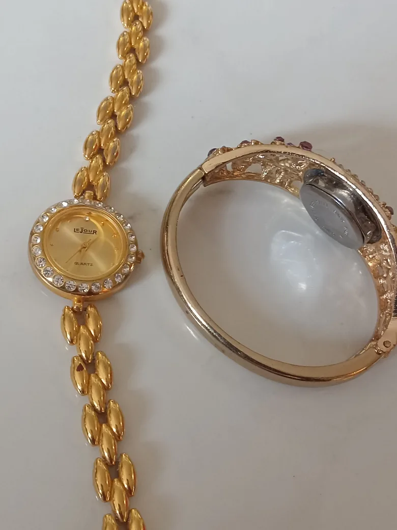 Le Jour Quartz Gold-Tone Watch Set image indicator(3)