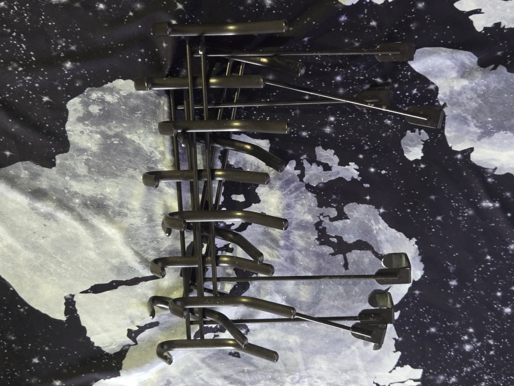 3 door mounted coat racks - photo 2