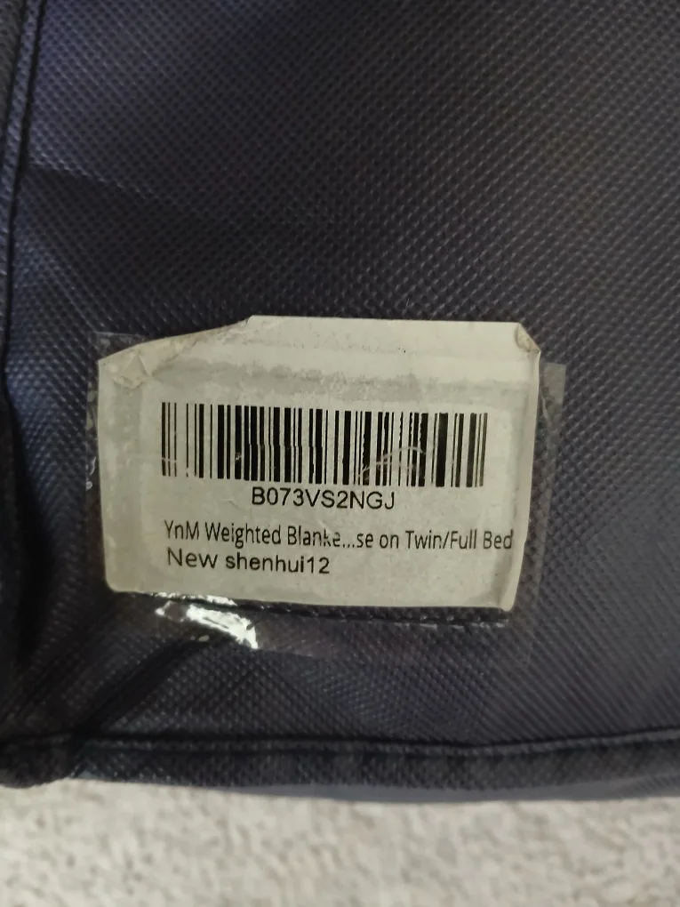 Weighted blanket from YNM 15lbs image indicator(4)