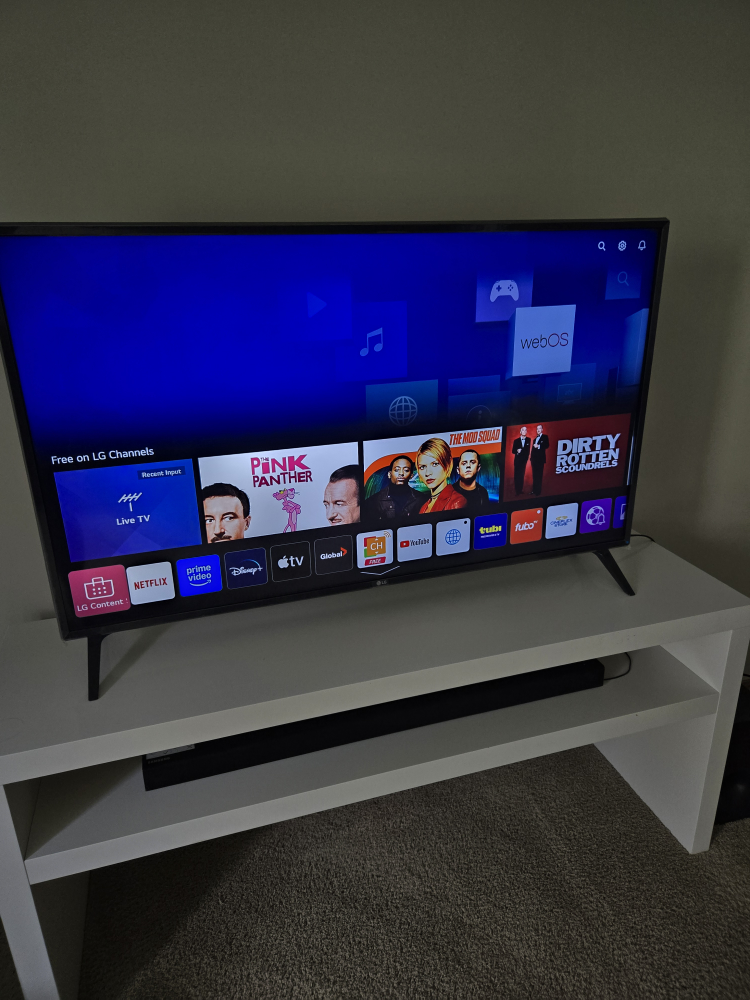 LG Smart TV - photo 2