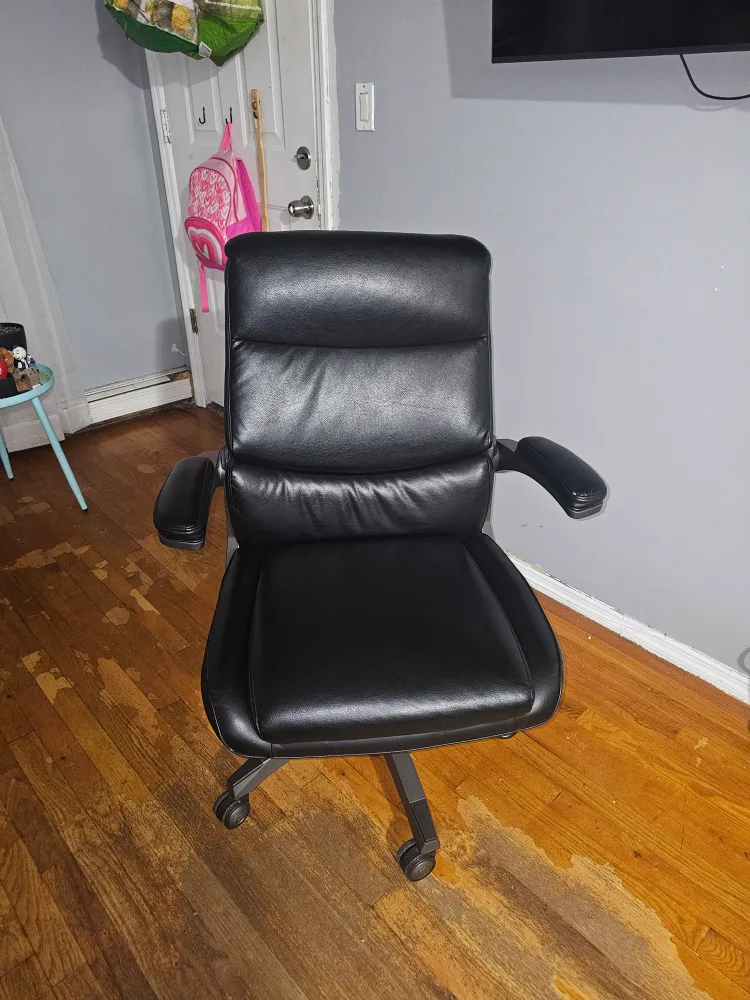 LA-Z-BOY Black Office Chair thumbnail