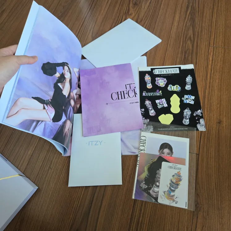 K-Pop Albums: ITZY, SEVENTEEN, NCT, LE SSERAFIM & More! image indicator(5)