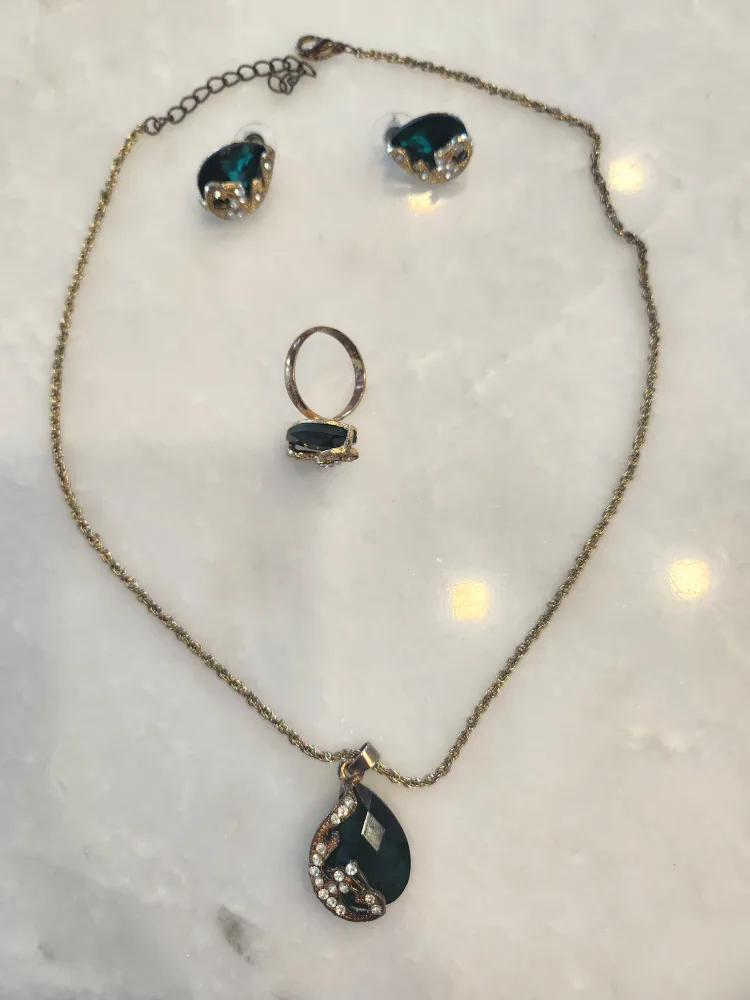 Necklace, Ring, and Earring Set - Green and Gold thumbnail