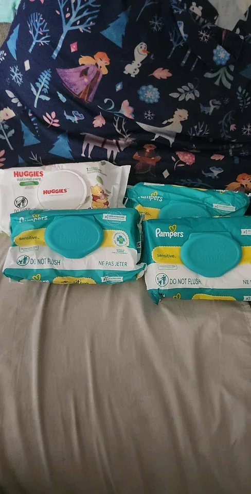 Huggies & Pampers