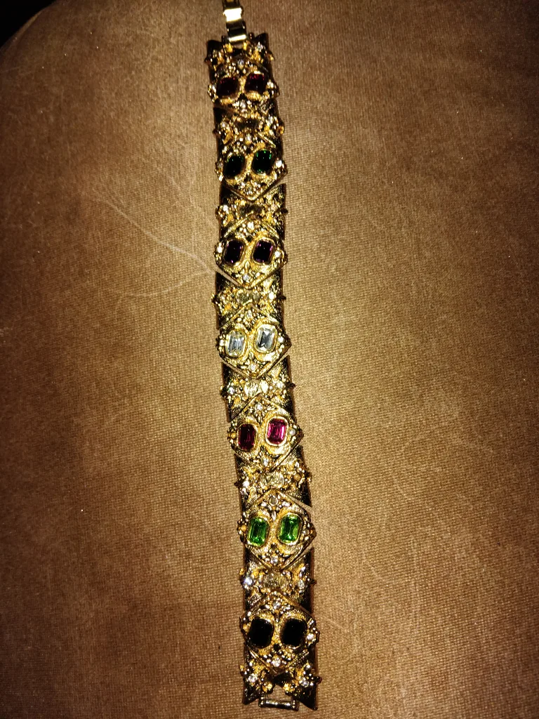 Gold Tone Bracelet with Gemstones image indicator(2)