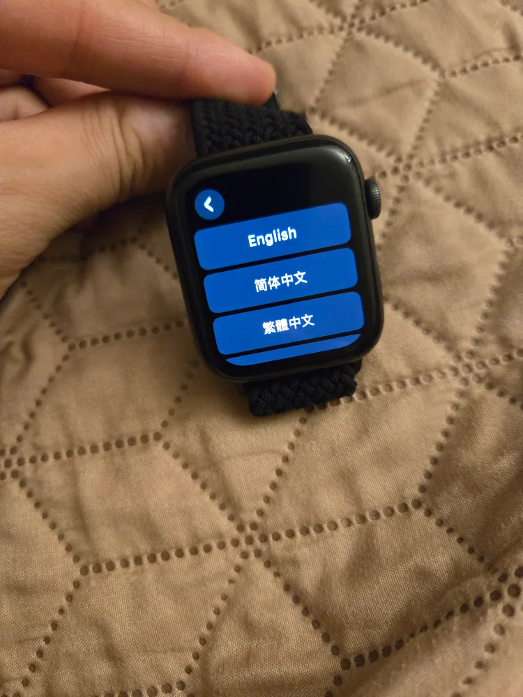 used apple watch se cellular/ good condition image indicator(2)