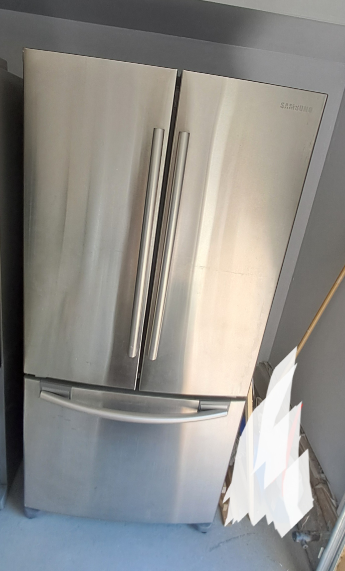 Samsung RF18HFENBSR Fridge