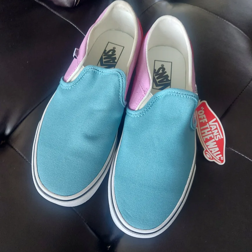 New Vans Slip-On Shoes, Blue/Pink, Size 8.5 image indicator(2)