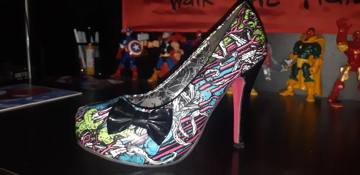 TAKE ALL 3 pairs for $20! (Size 7)