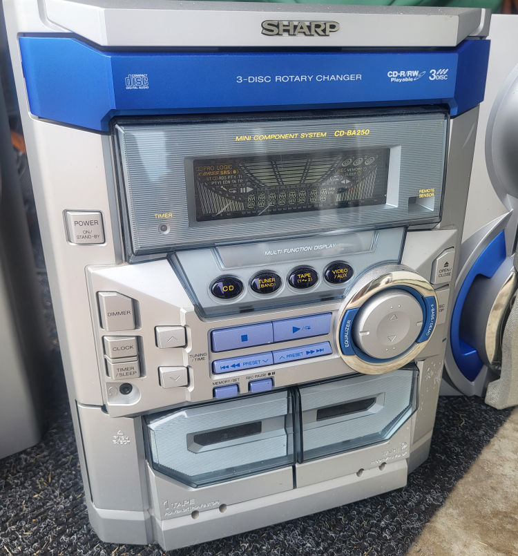 Sharp CD-BA250 Mini Component System - photo 4