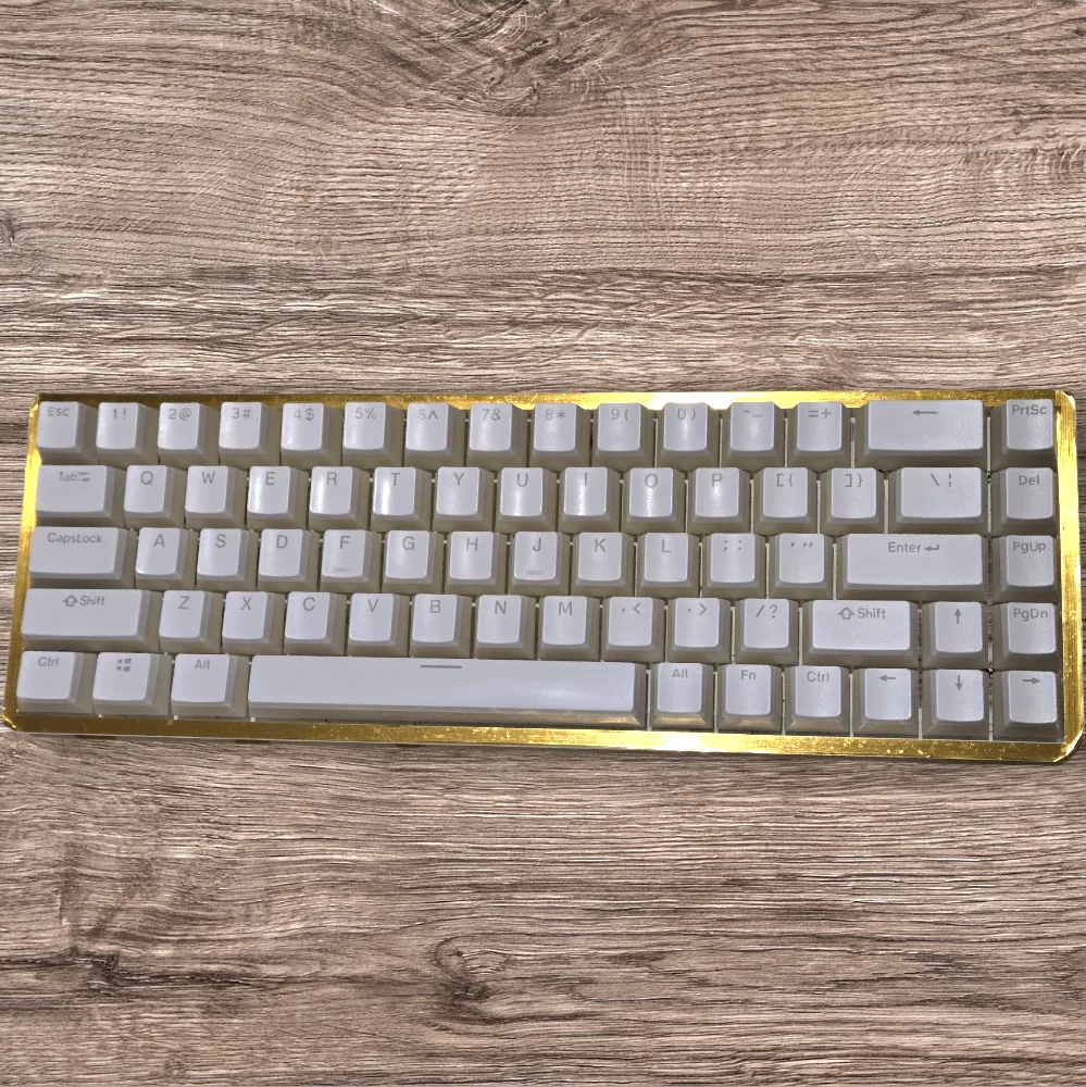 Royal Kludge RK G68 Tri-modes Keyboard - White thumbnail