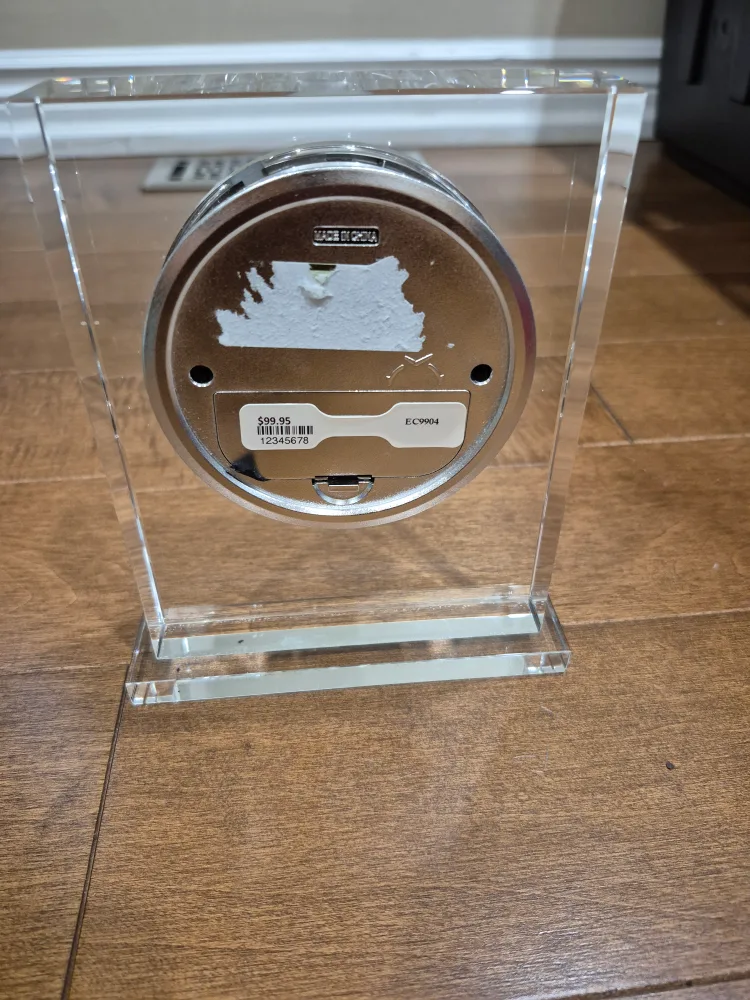 Alpine International Crystal Desk Clock image indicator(4)