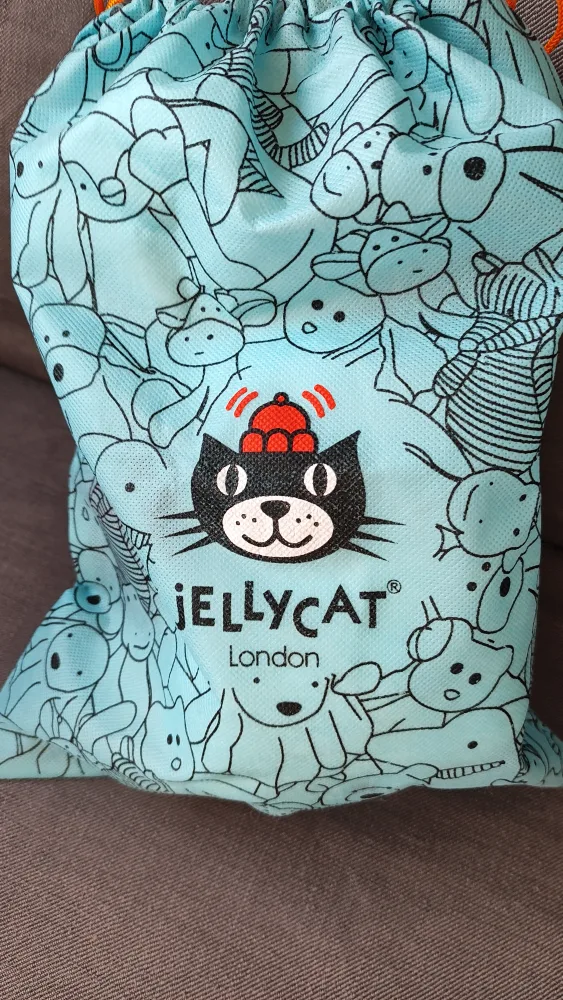 Jellycat Bunny with Heart Plush Toy image indicator(2)