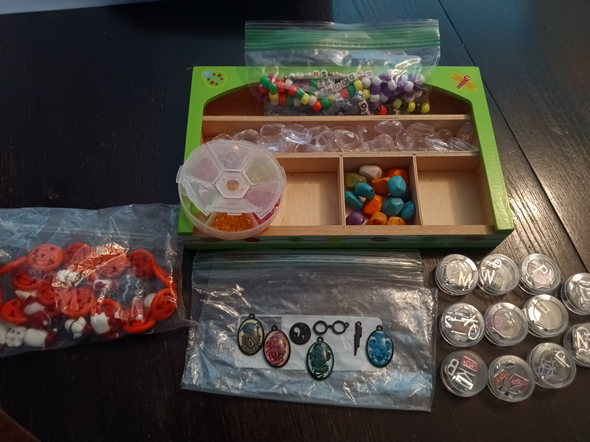 Beading Kit with Harry Potter, Halloween, Letter Beads & Tray