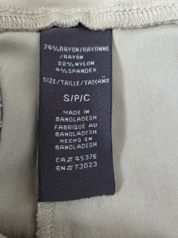 New Suzy Shier Capri Pants - Size S image indicator(4)