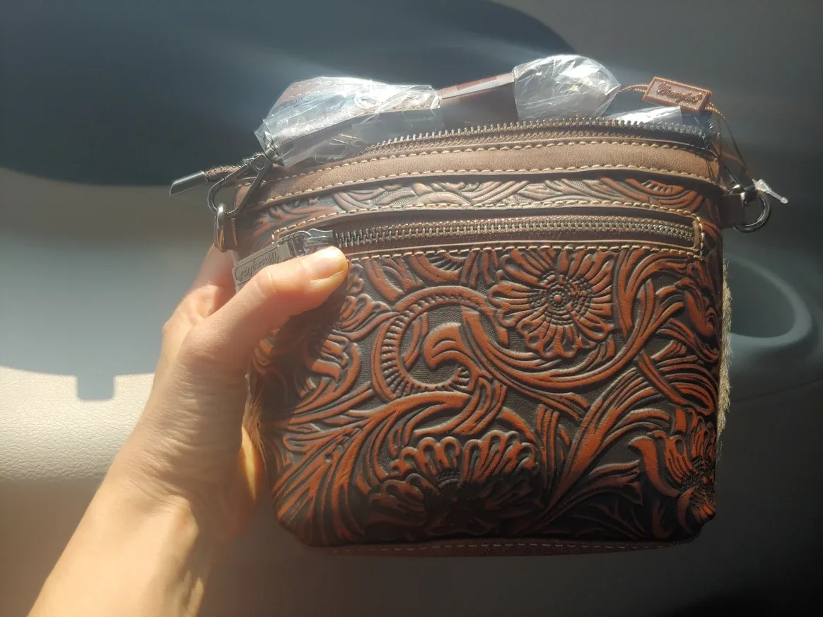 Wrangler Cowhide & Floral Embossed Bag image indicator(2)