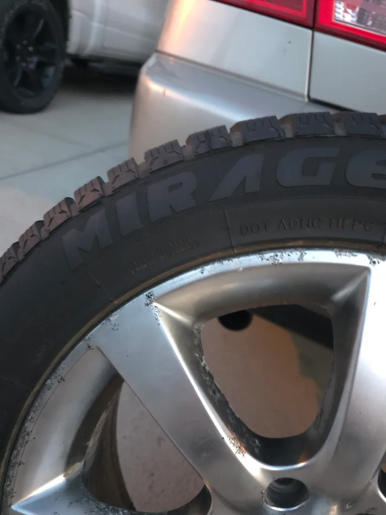 Mirage 225/55R17 Winter Tires on Rims image indicator(3)