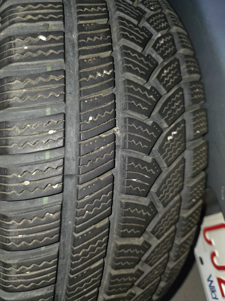 Mirage 225/55R17 Winter Tires on Rims image indicator(6)