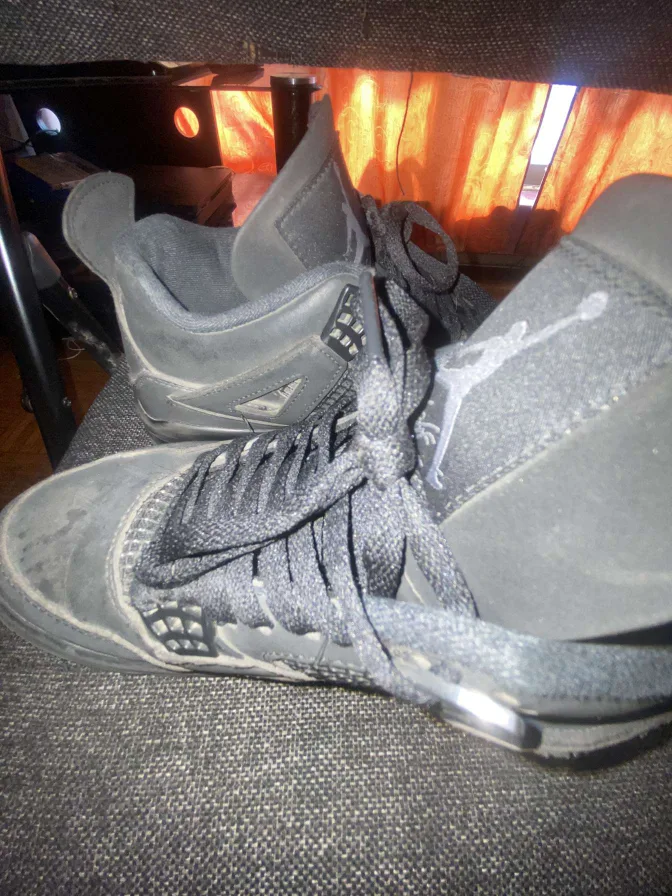Jordan 4 Retro Black Cat Shoes creased thumbnail
