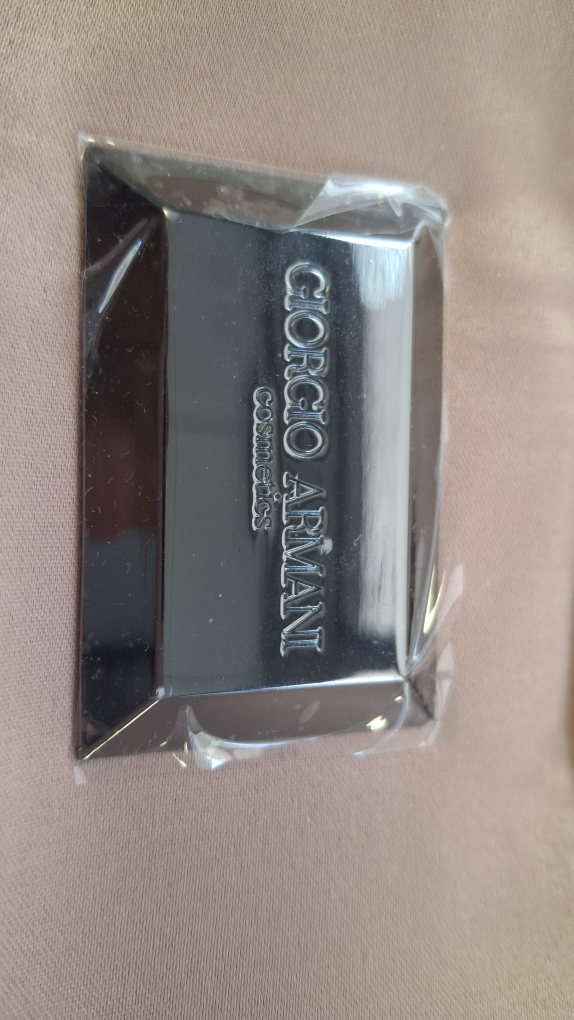 Giorgio Armani Cosmetics Pouch - photo 2