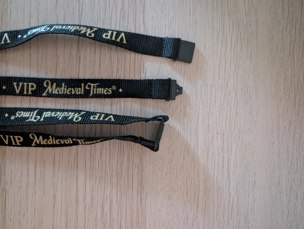 Lanyard (2) image indicator(2)
