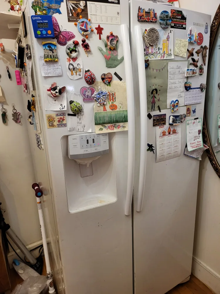 LG Refrigerator with Water Dispenser thumbnail