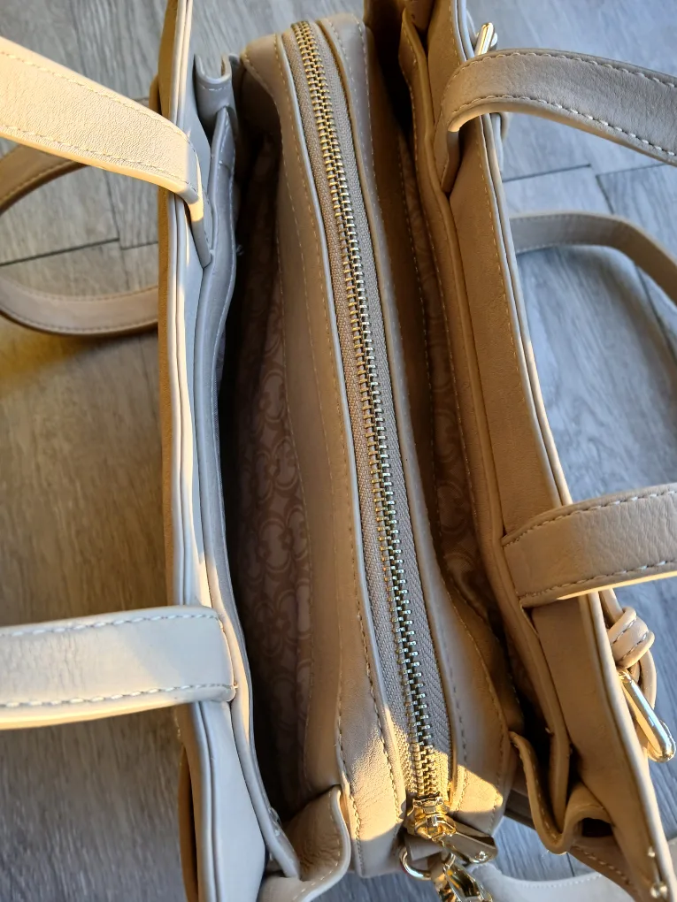 Beige handbag or crossbody bag; beautiful purse image indicator(4)