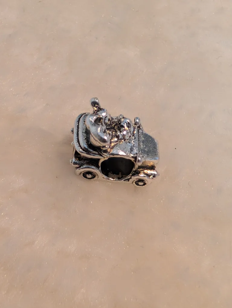 Disney Parks Mickey & Minnie Car Charm image indicator(2)