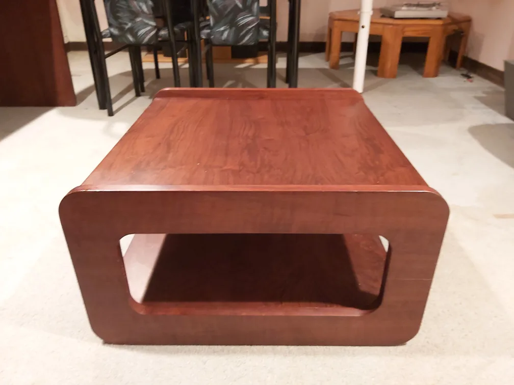 Wooden Coffee Table with Shelf image indicator(5)