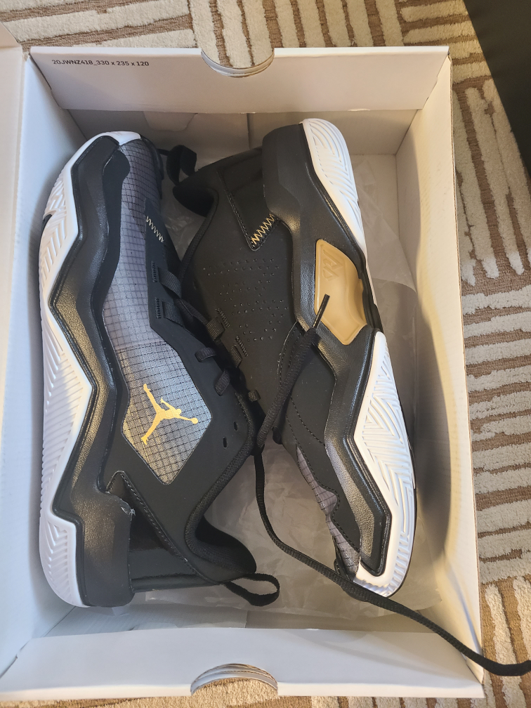 Jordan Luka 2 Black/Gold Men's Size 9.5