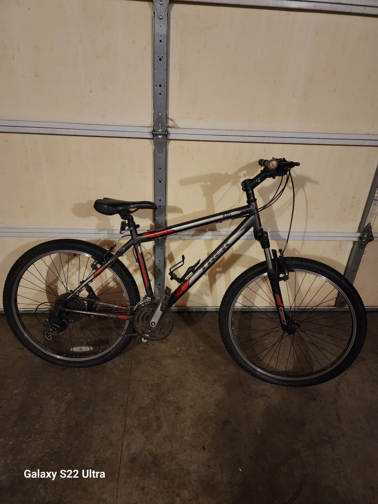 Trek 820 Mountain Bike - photo 2